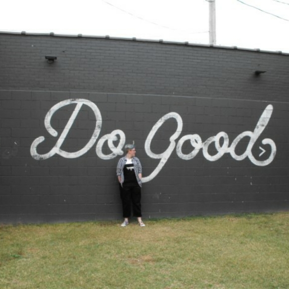 Meet your Posher, Rose - Picture 3 of 7